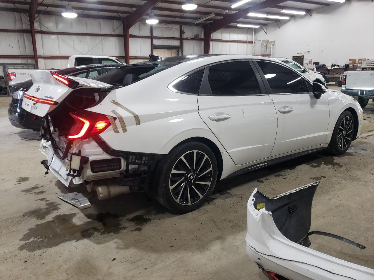 2021 Hyundai Sonata Limited - Image 3