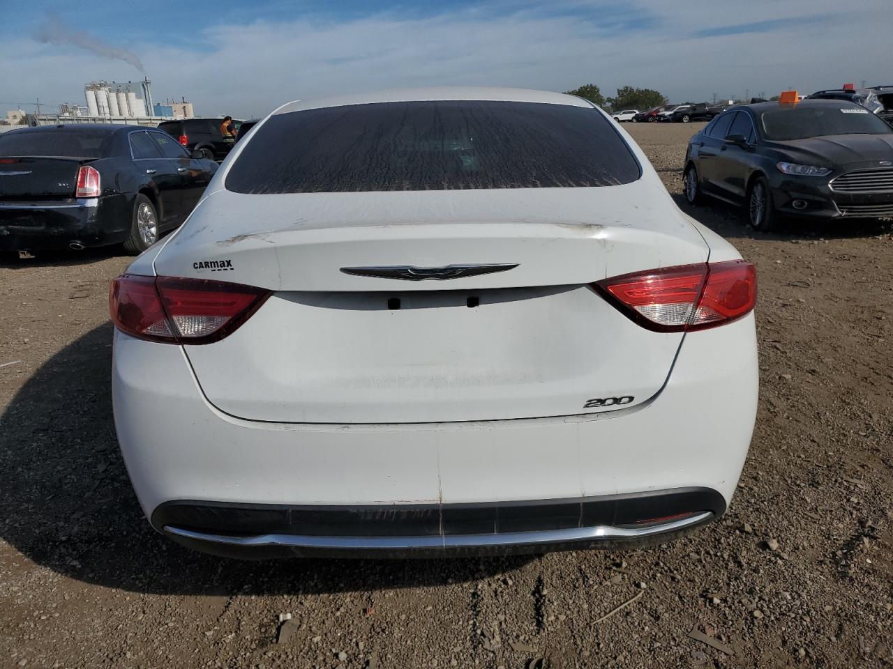 2015 Chrysler 200 Limited - Фото 6