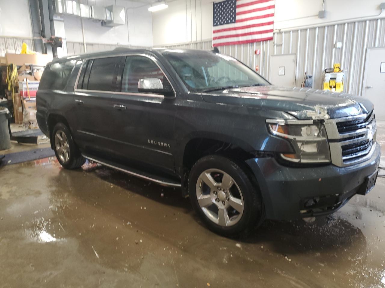 2020 Chevrolet Suburban K1500 Premier - Image 4