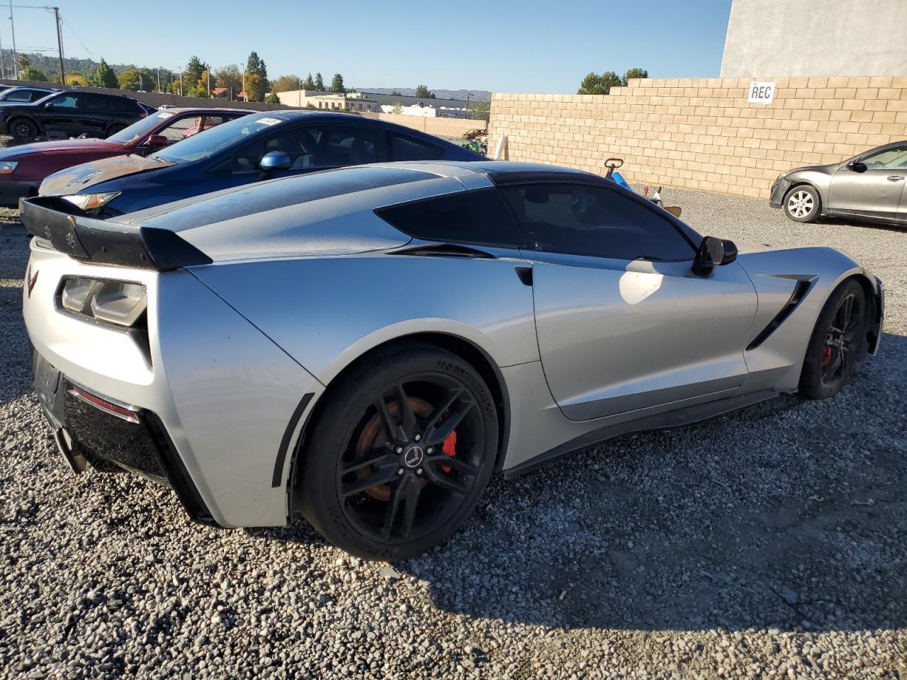 2015 Chevrolet Corvette Stingray Z51 3Lt - Фото 3
