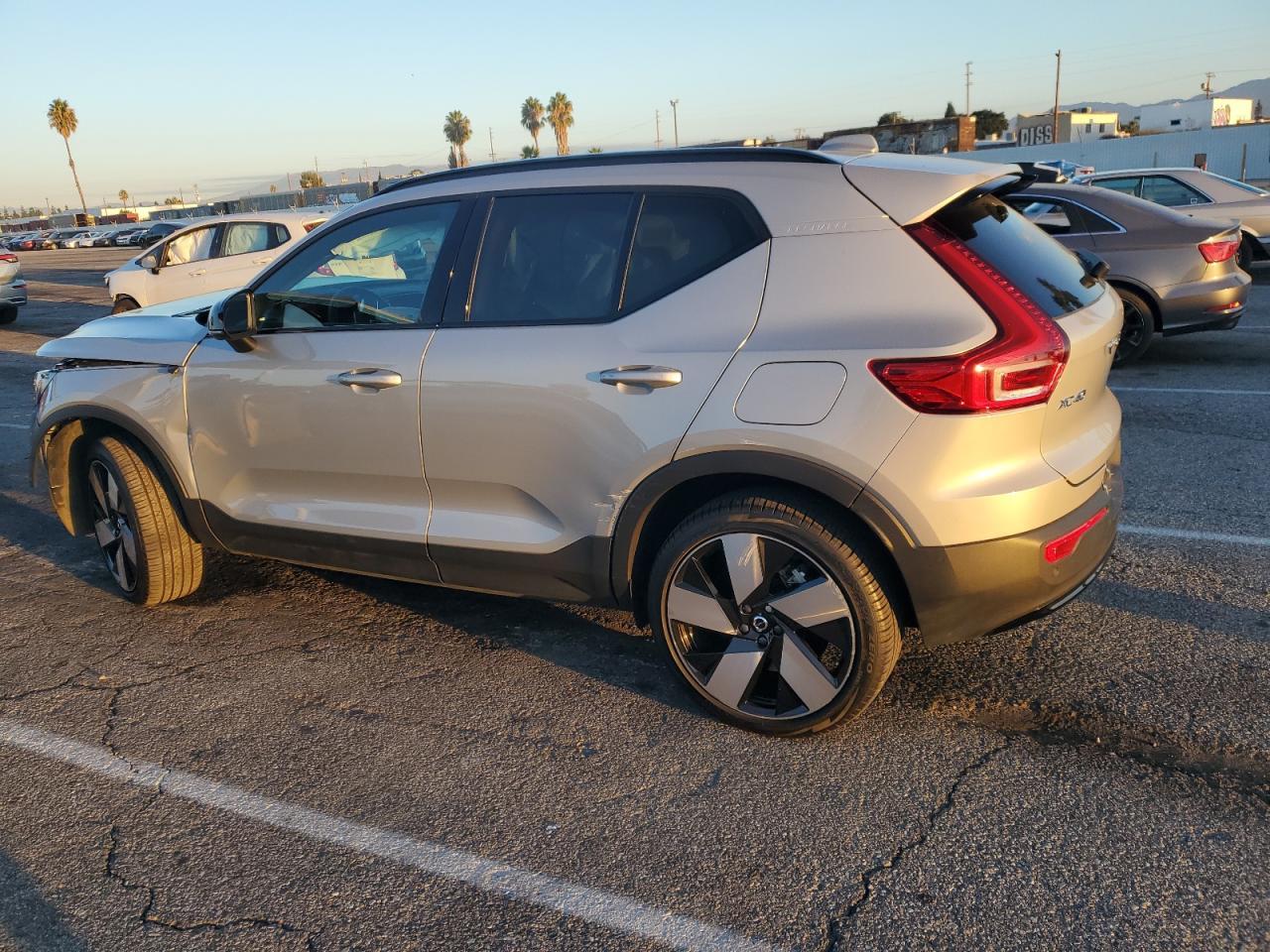 2024 Volvo Xc40 Recharge Plus - Фото 2