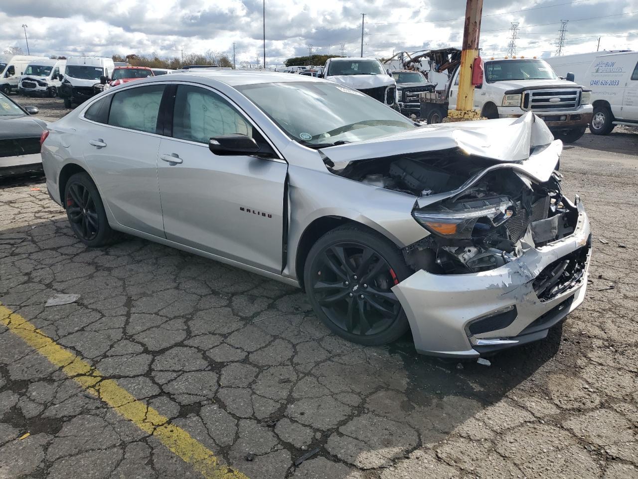 2018 Chevrolet Malibu Lt - Image 4