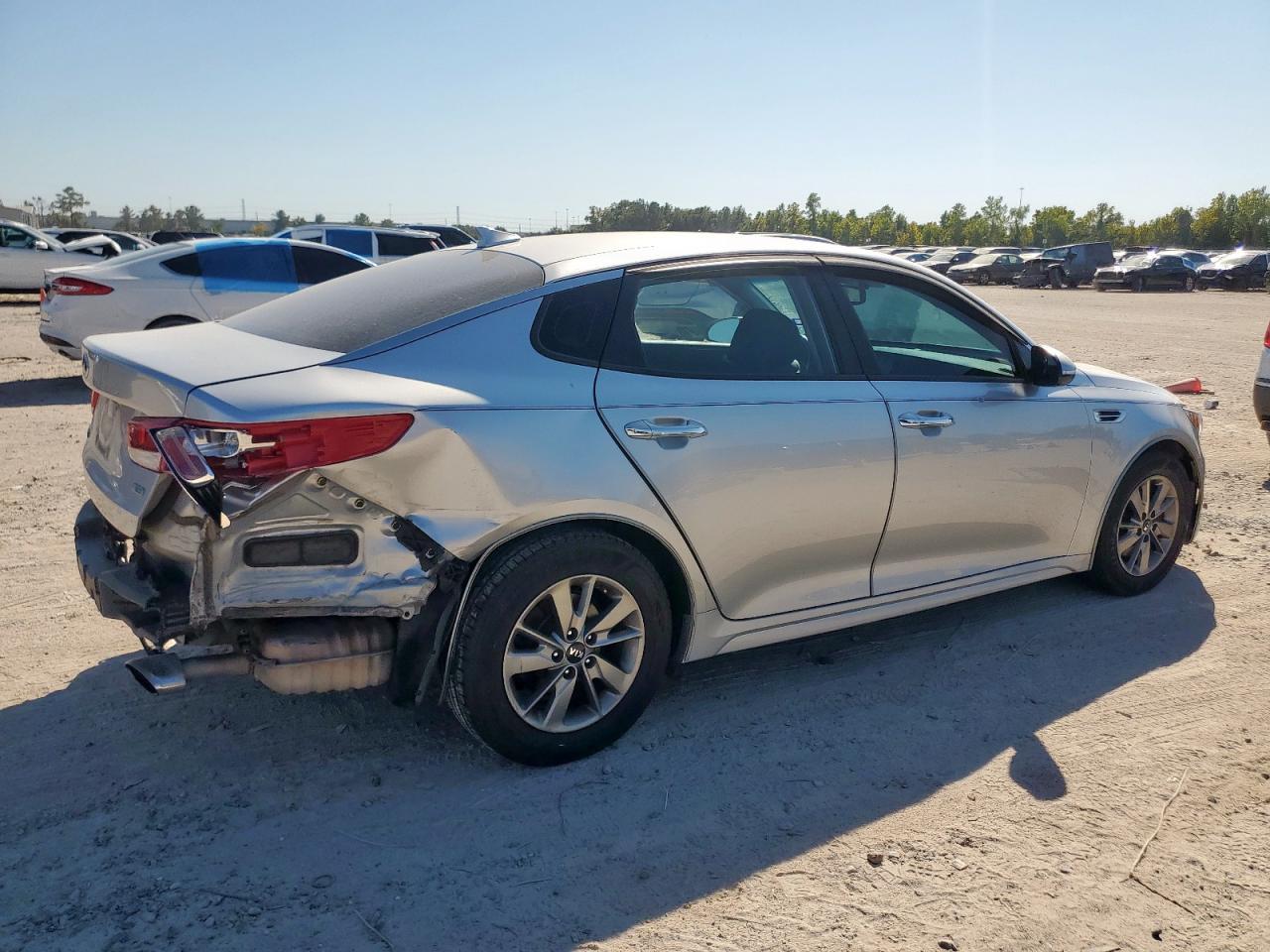 2016 Kia Optima Lx - Фото 3