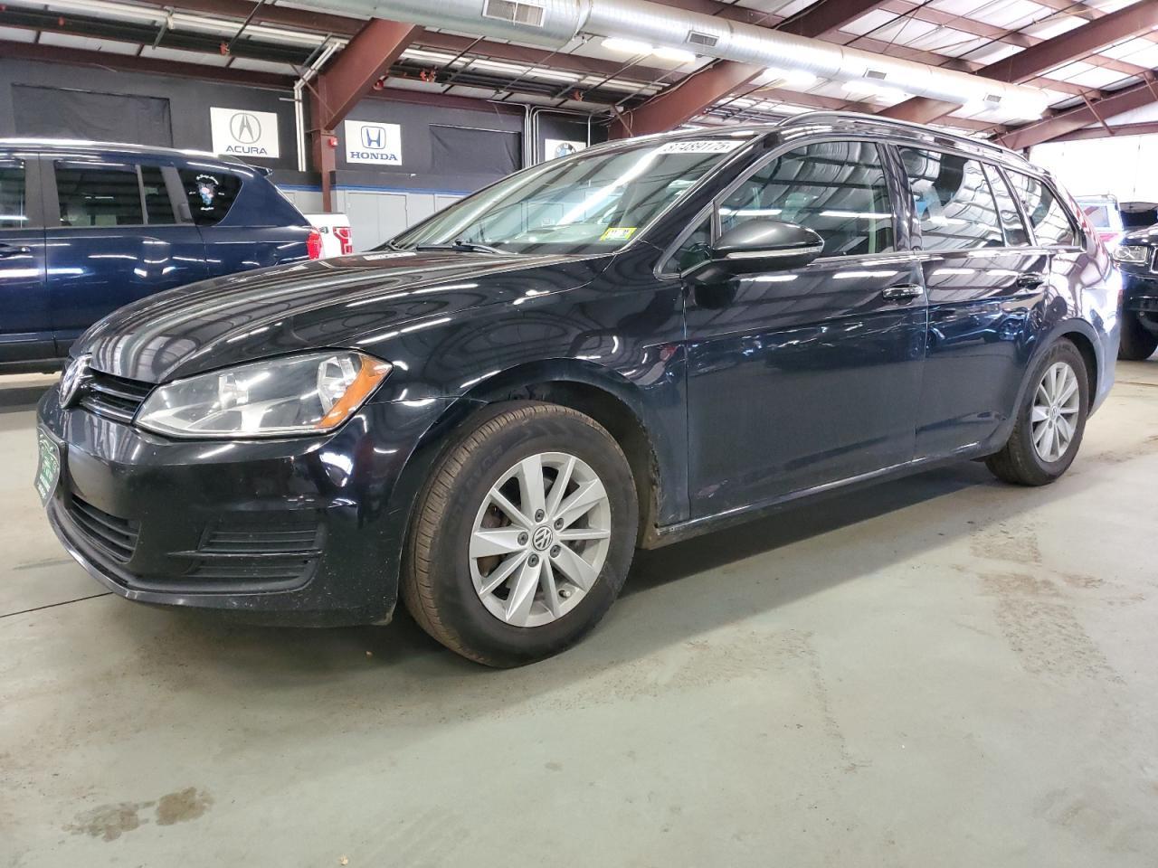 2015 Volkswagen Golf Sportwagen S