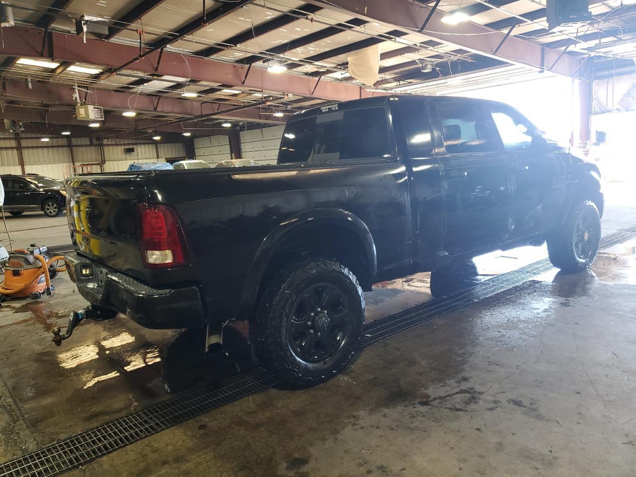 2018 Ram 2500 Laramie - Image 3