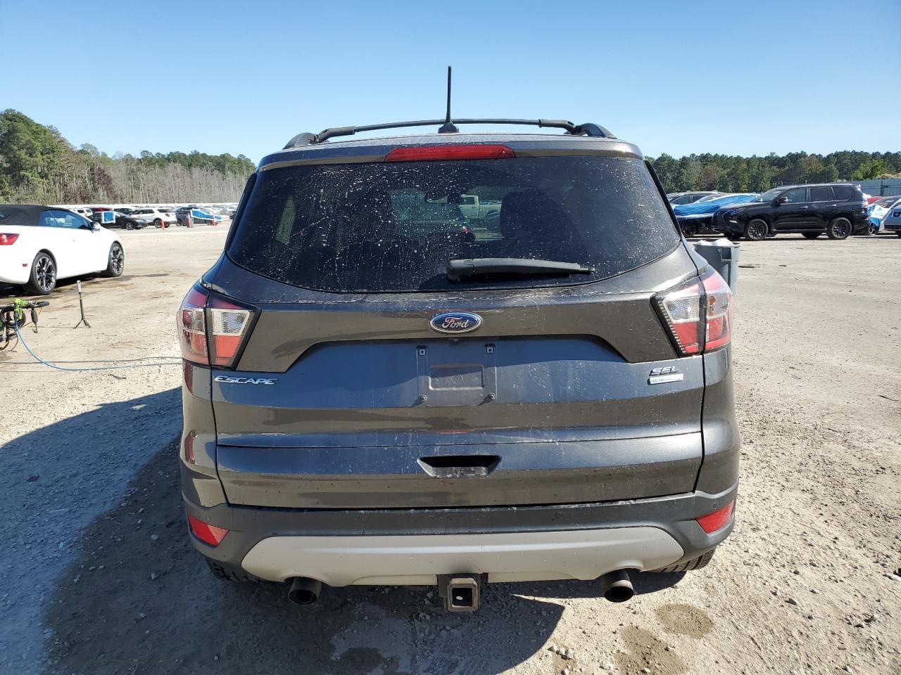 2018 Ford Escape Sel - Image 6