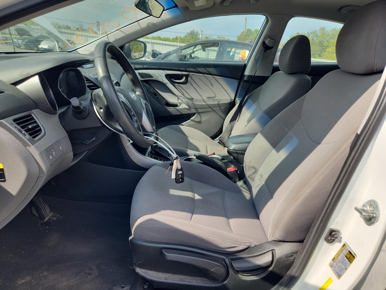 2014 Hyundai Elantra Se - Image 7