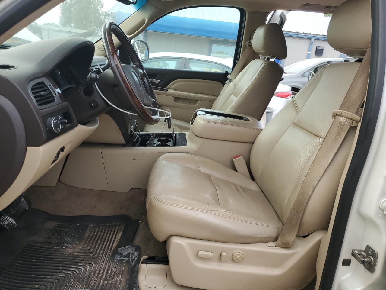 2012 GMC Yukon Denali - Image 7