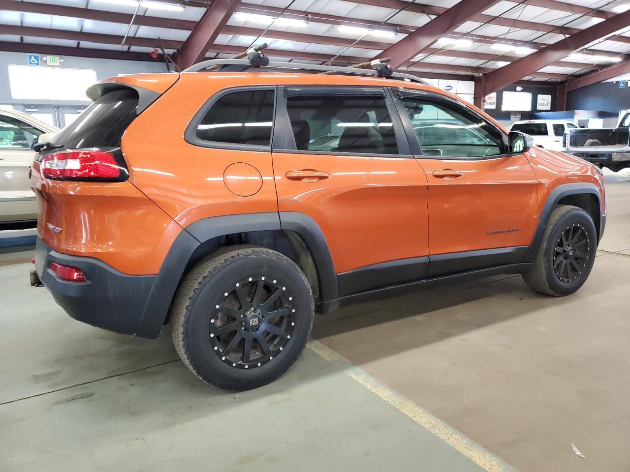 2016 Jeep Cherokee Trailhawk - Фото 3