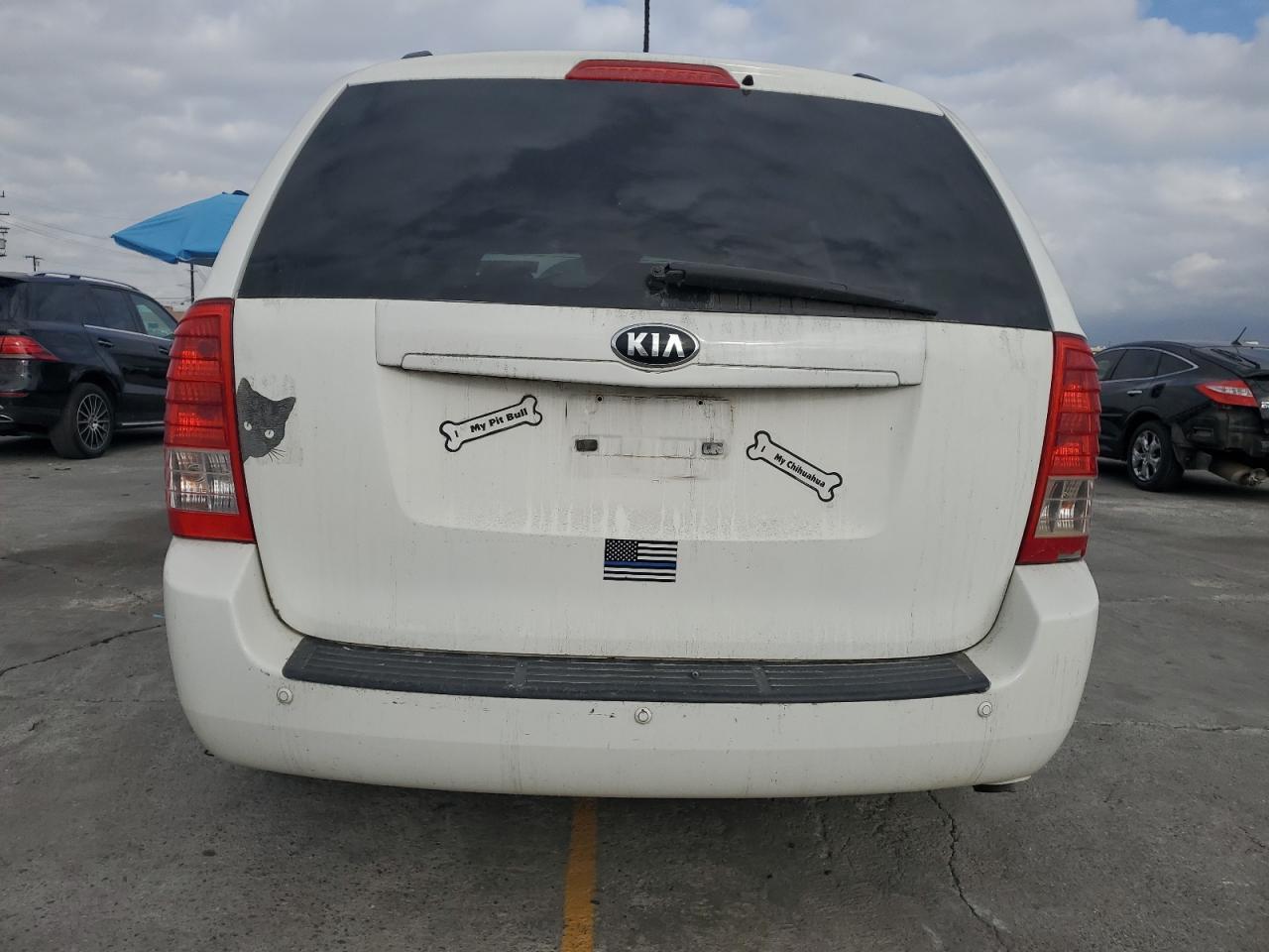 2012 Kia Sedona Lx - Фото 6