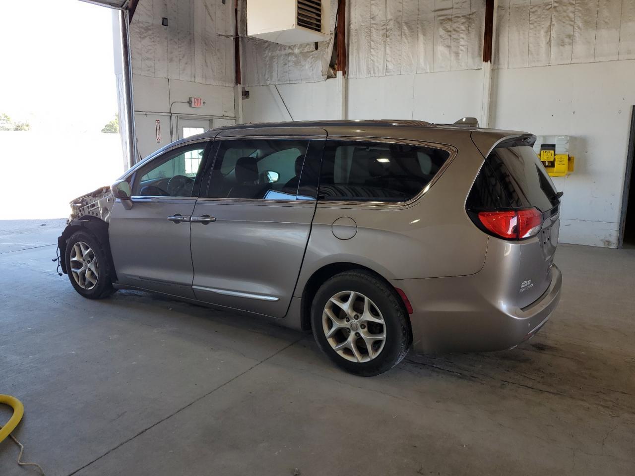 2018 Chrysler Pacifica Touring L Plus - Фото 2