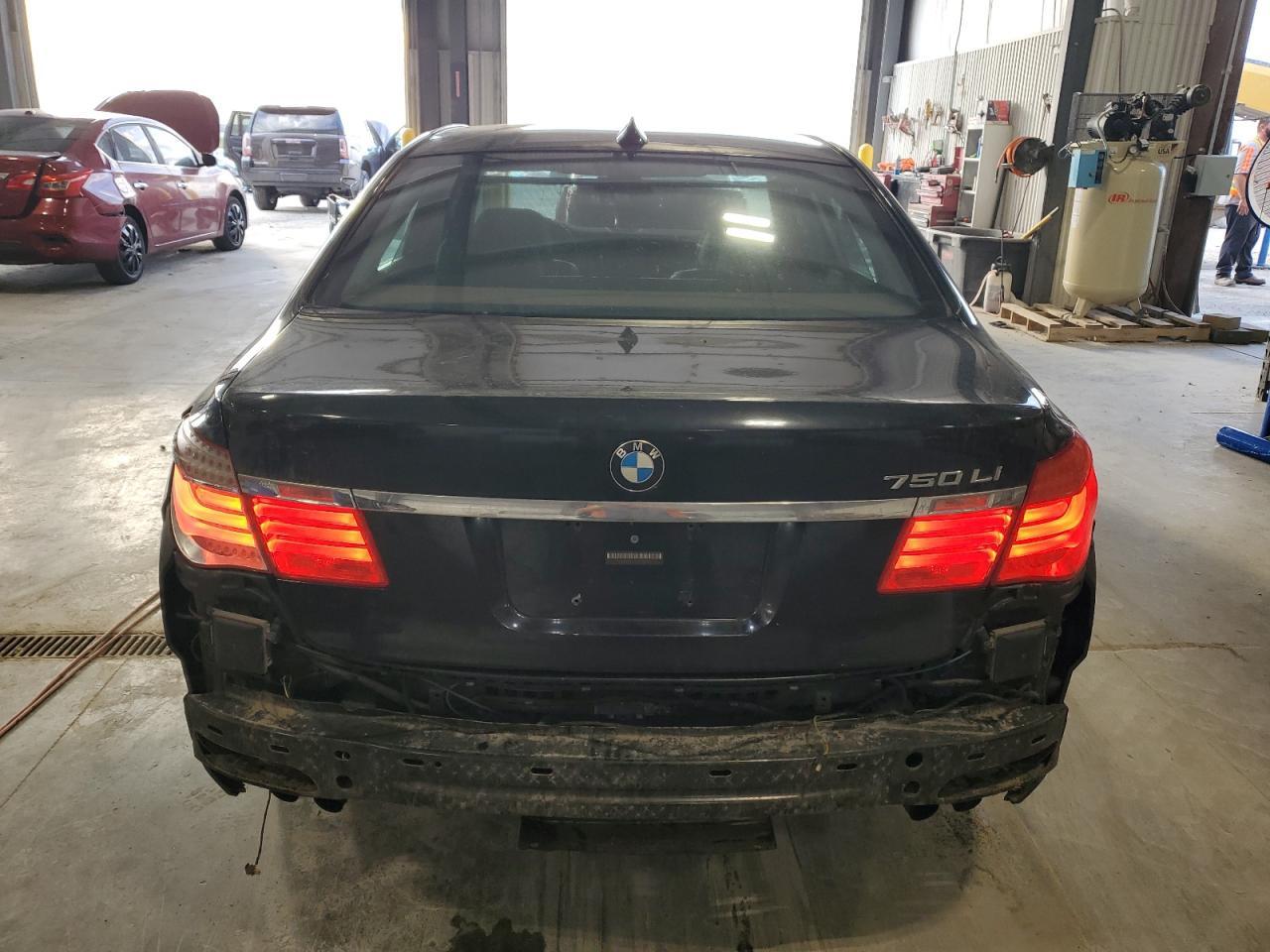 2010 BMW 750 Li xDrive - Фото 6