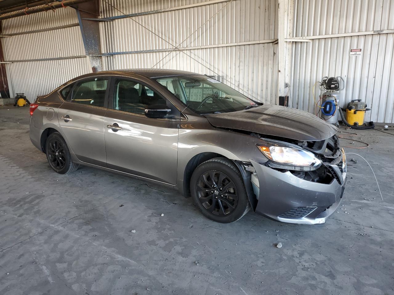 2018 Nissan Sentra S - Фото 4