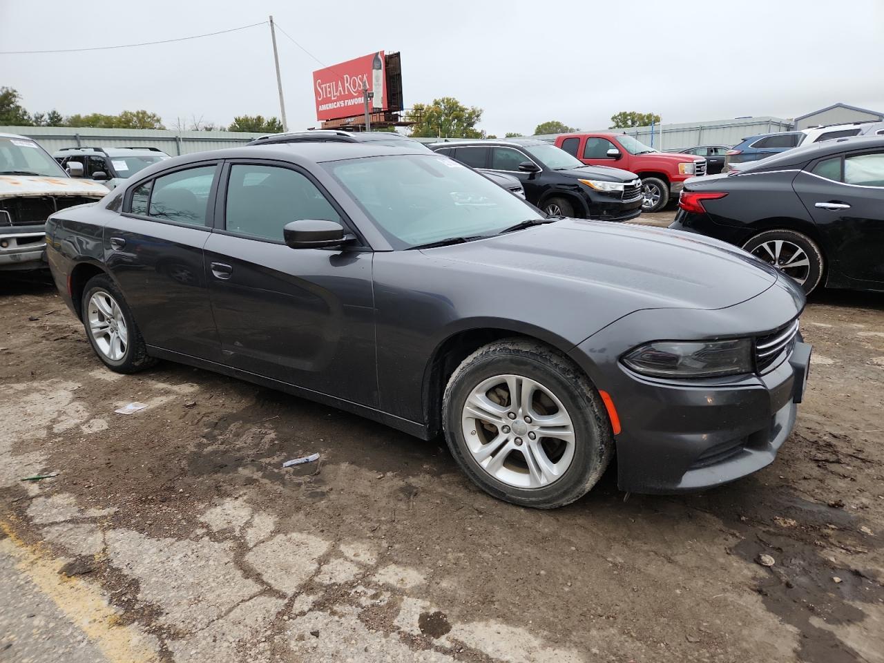 2022 Dodge Charger Sxt - Фото 4