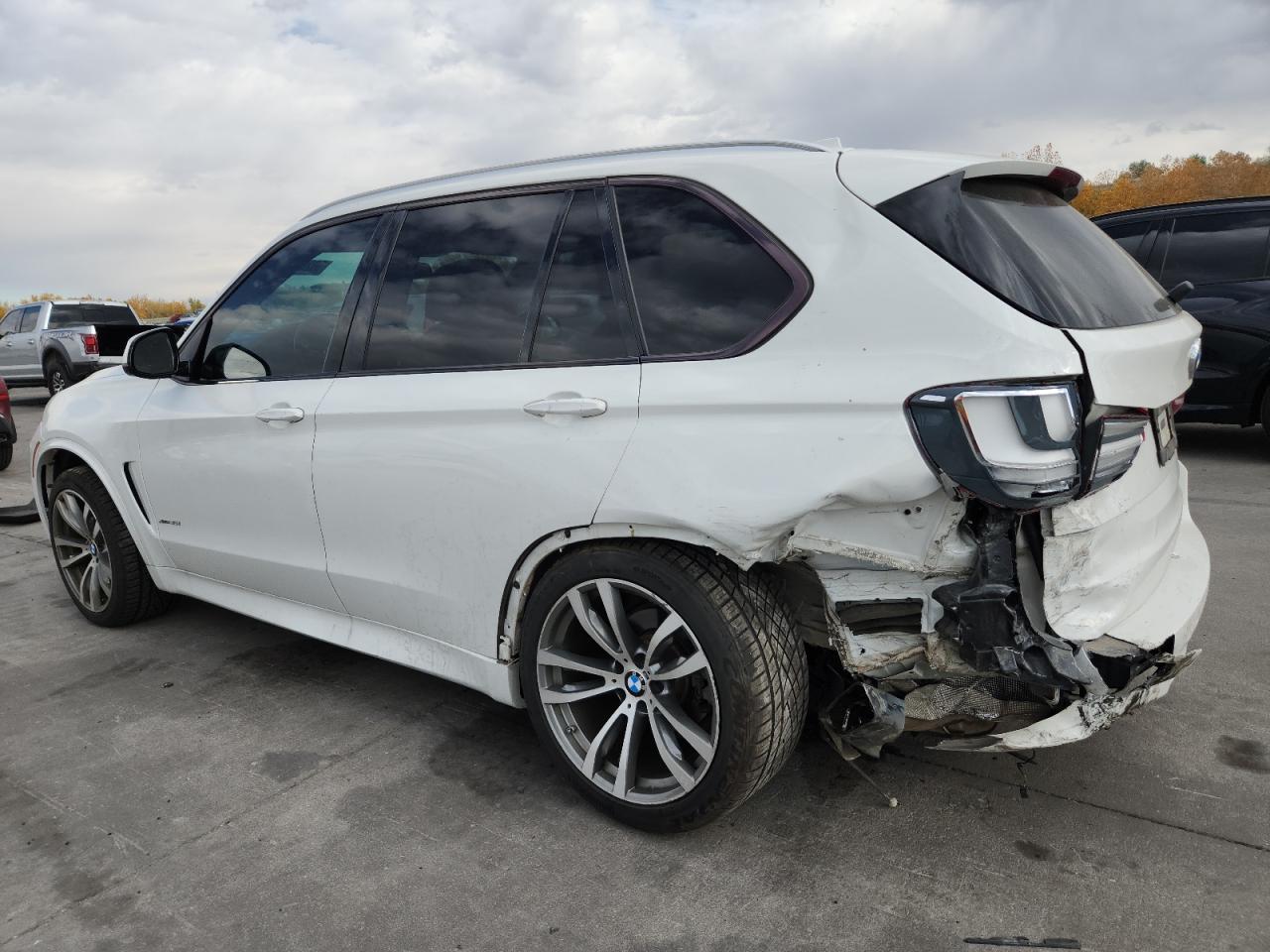 2015 BMW X5 xDrive35I - Фото 2