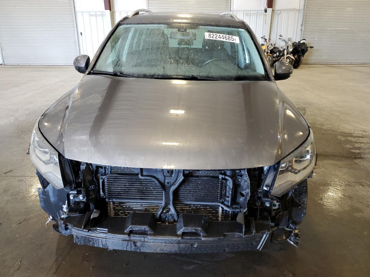 2012 Volkswagen Tiguan S - Image 5