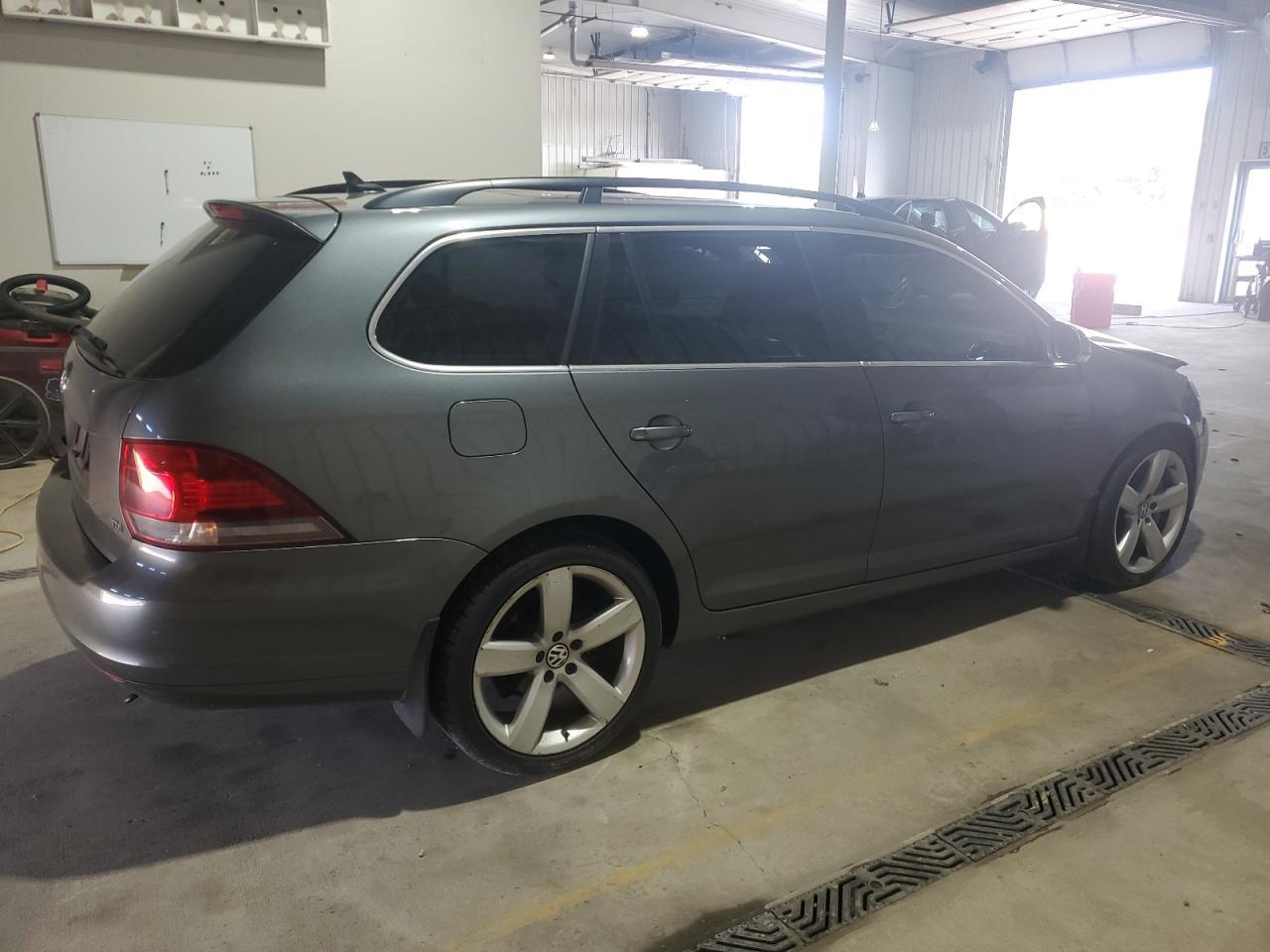 2010 Volkswagen Jetta Tdi - Фото 3