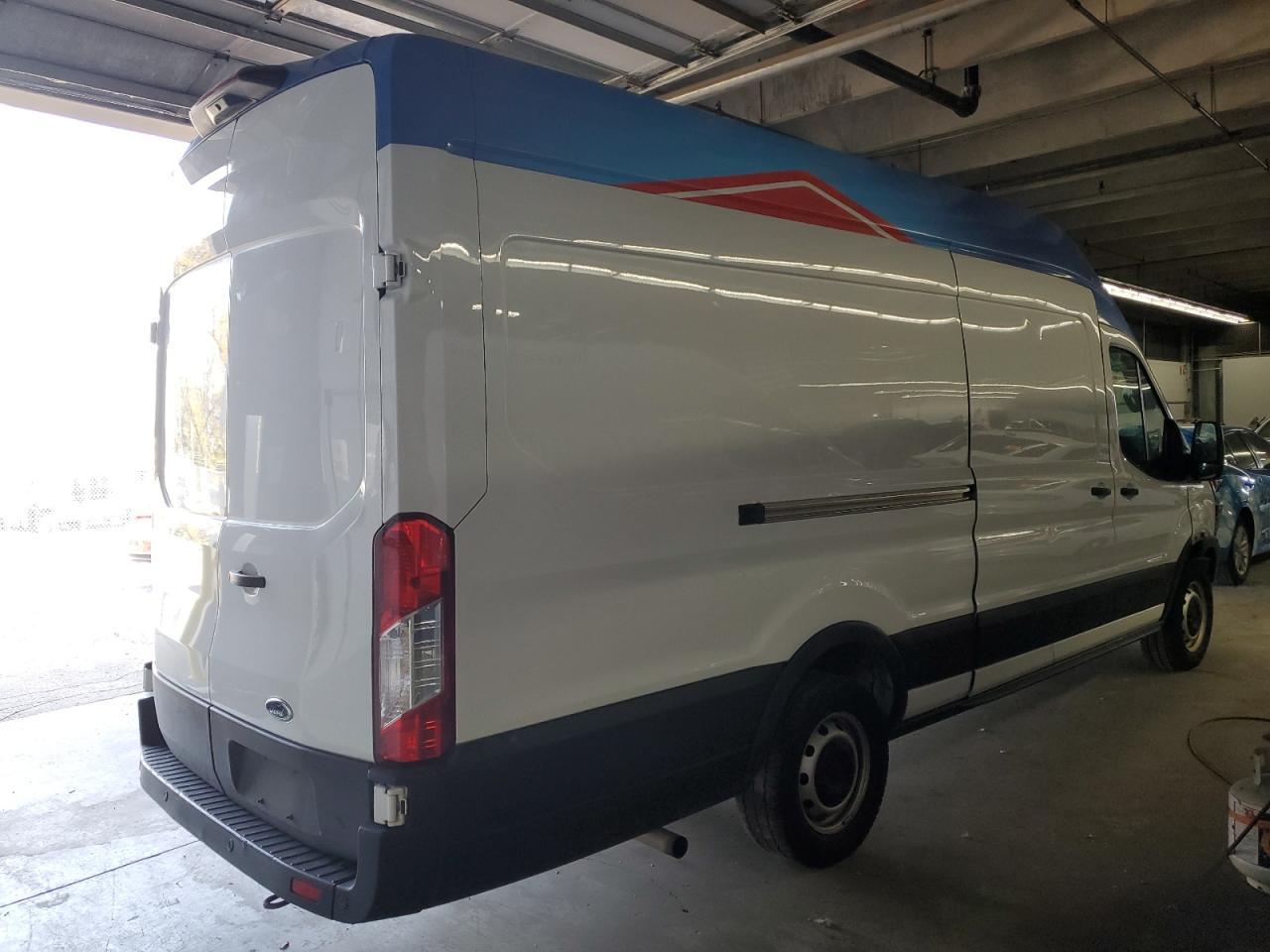 2022 Ford Transit T-350 - Фото 3