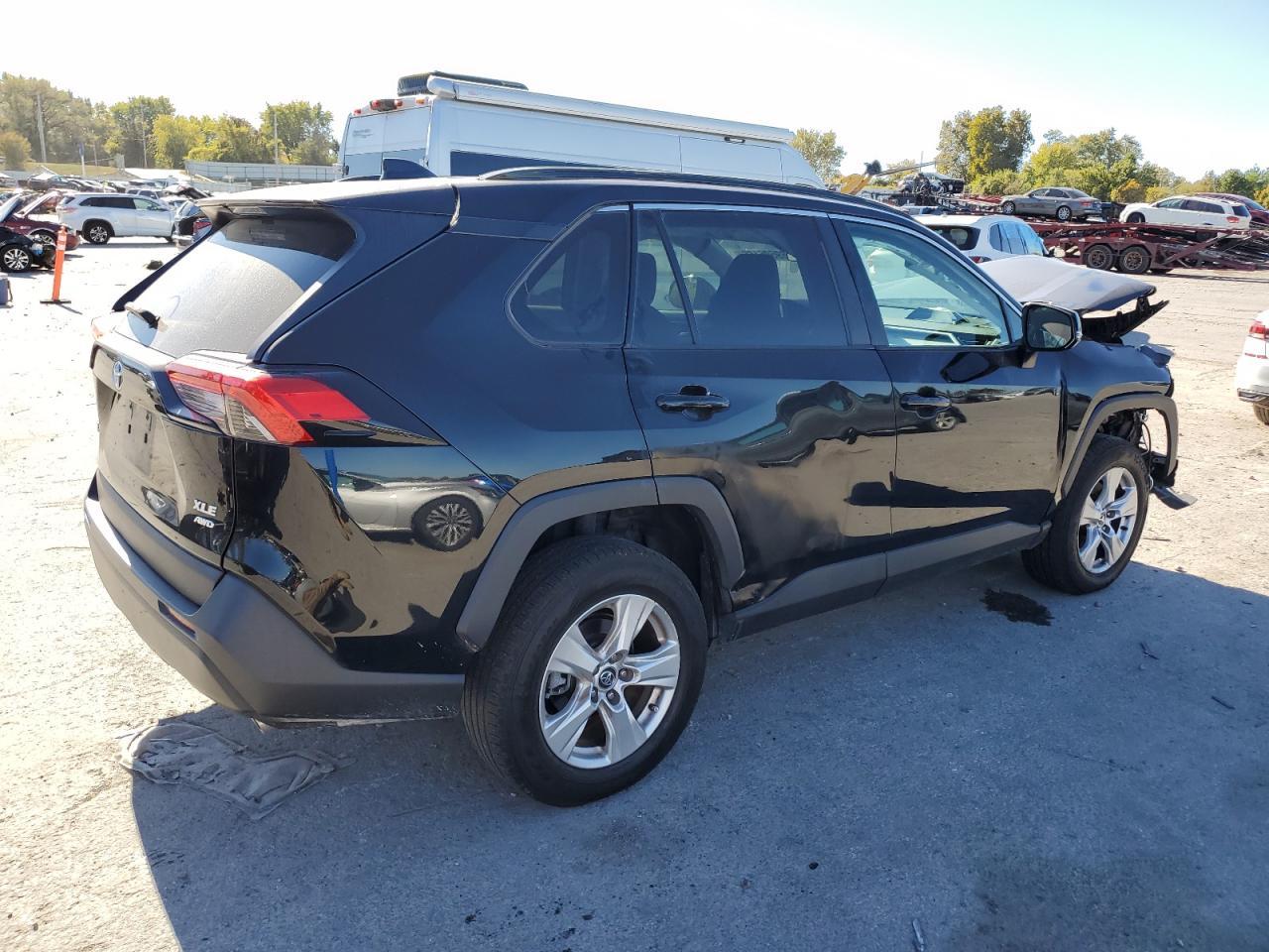 2020 Toyota Rav4 Xle - Фото 3