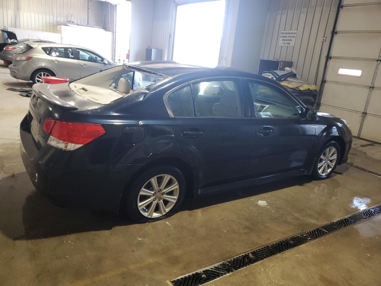 2012 Subaru Legacy 2.5I Premium - Image 3