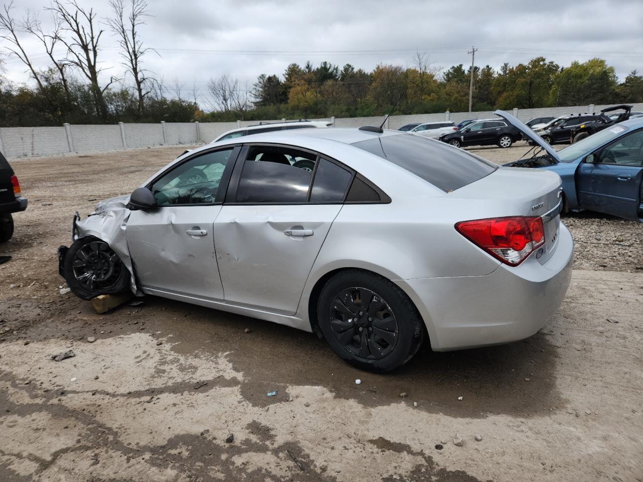 2016 Chevrolet Cruze Limited Ls - Фото 2