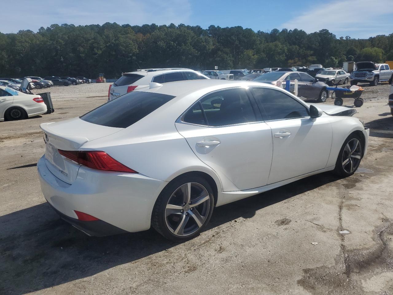 2017 Lexus Is 300 - Image 3