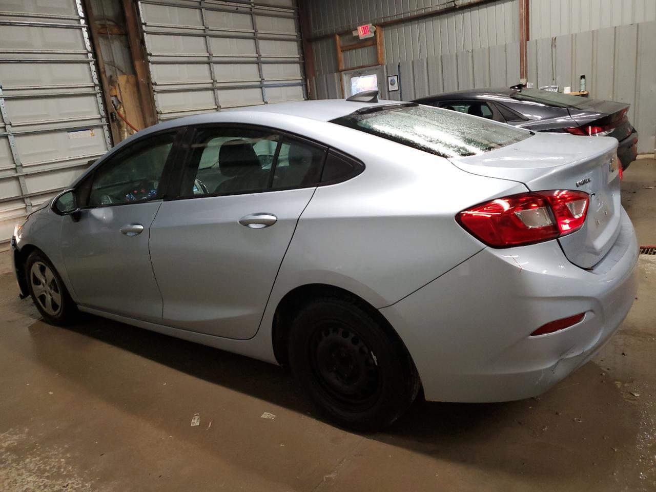 2018 Chevrolet Cruze Ls - Image 2
