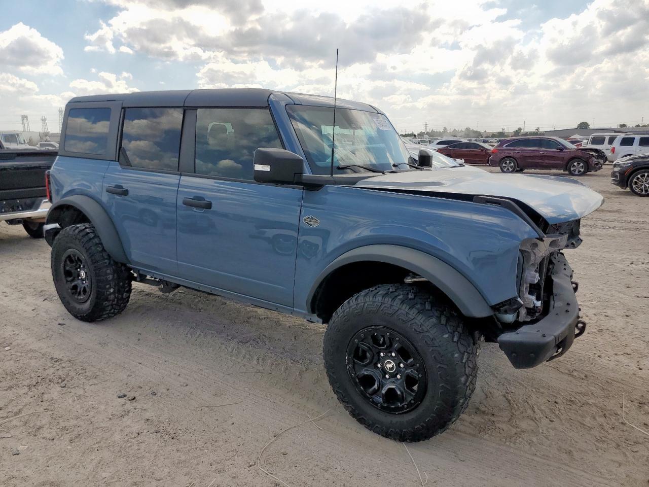 2024 Ford Bronco Wildtrak - Image 4