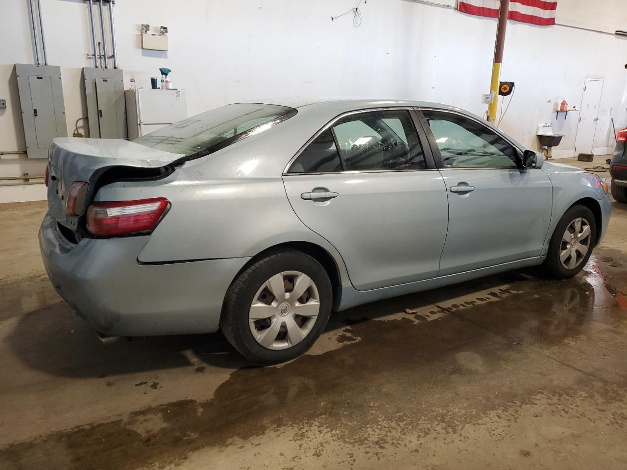 2007 Toyota Camry Le - Image 3