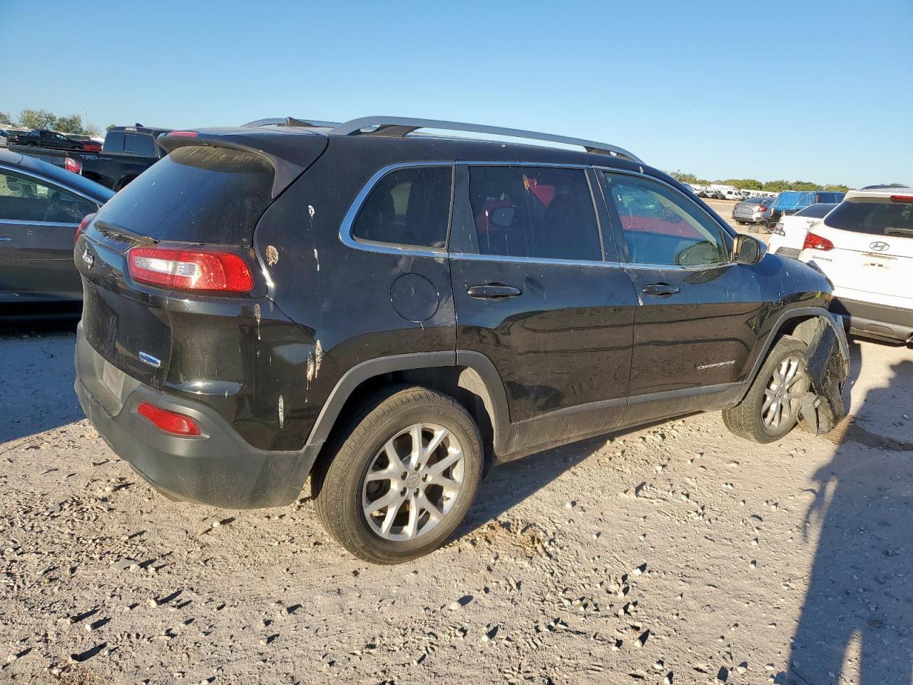 2016 Jeep Cherokee Latitude - Фото 3
