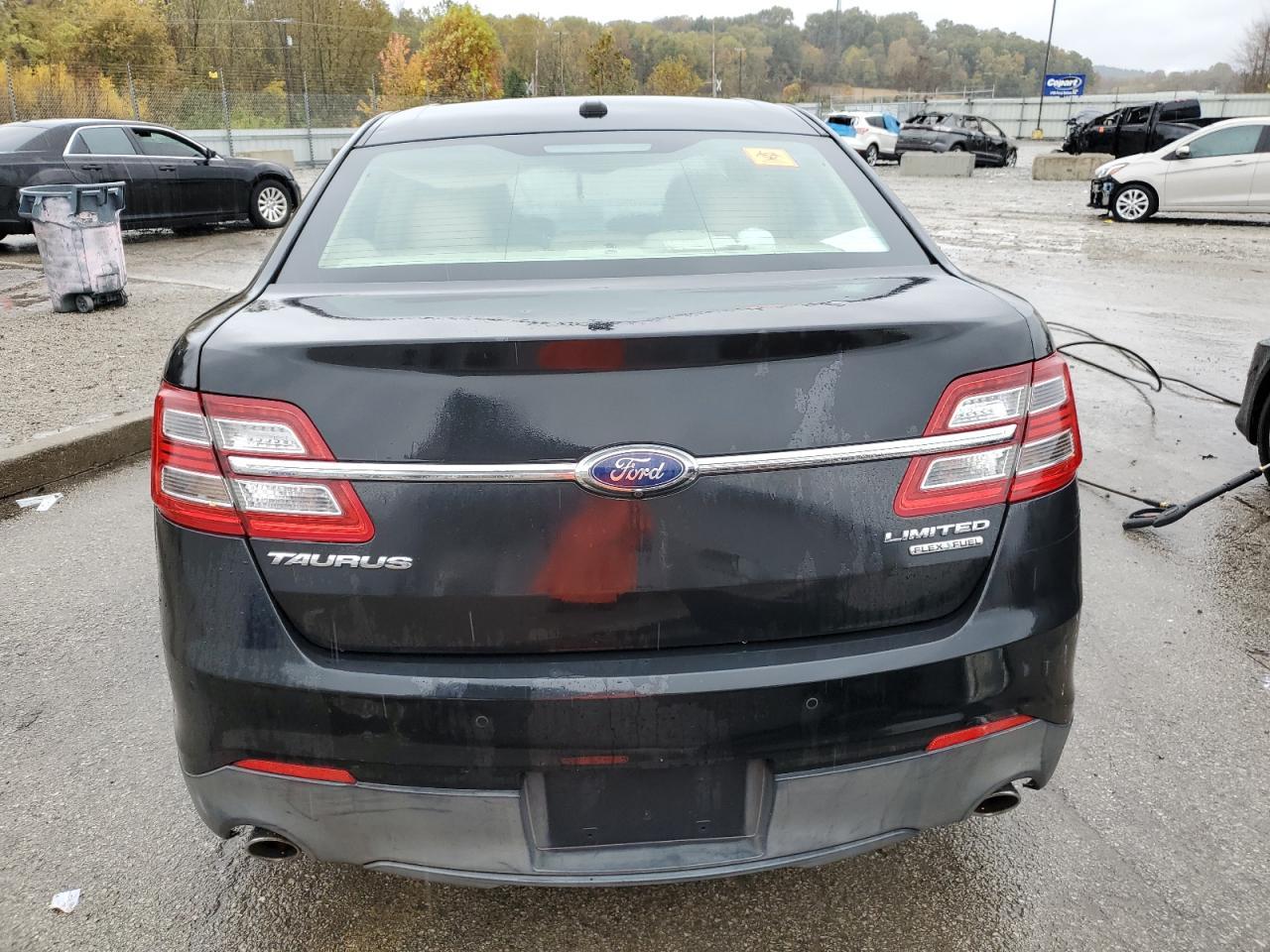2013 Ford Taurus Limited - Image 6