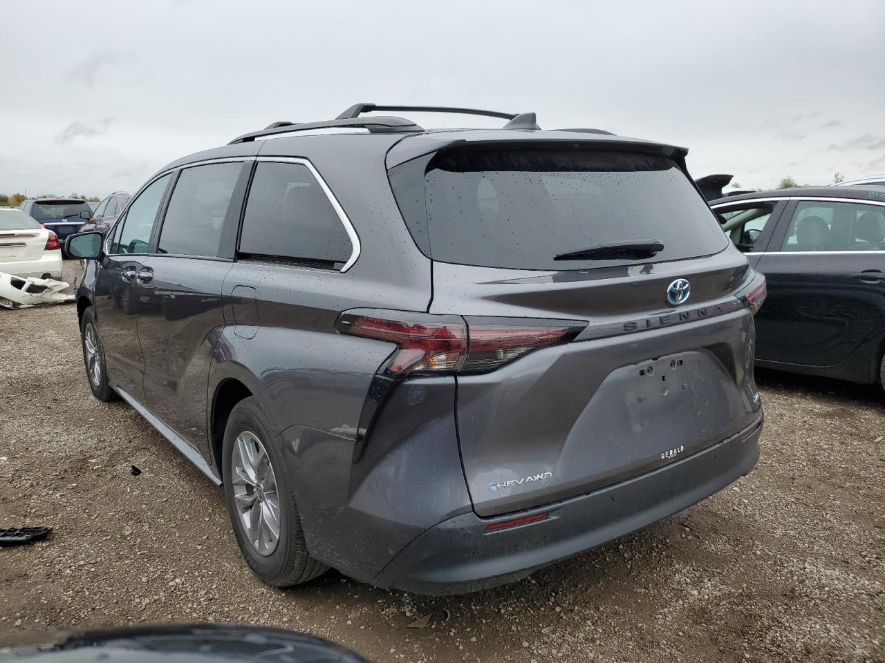 2025 Toyota Sienna Xle - Фото 2