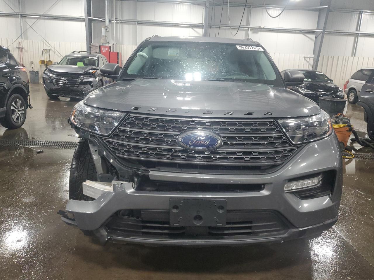 2021 Ford Explorer Xlt - Фото 5