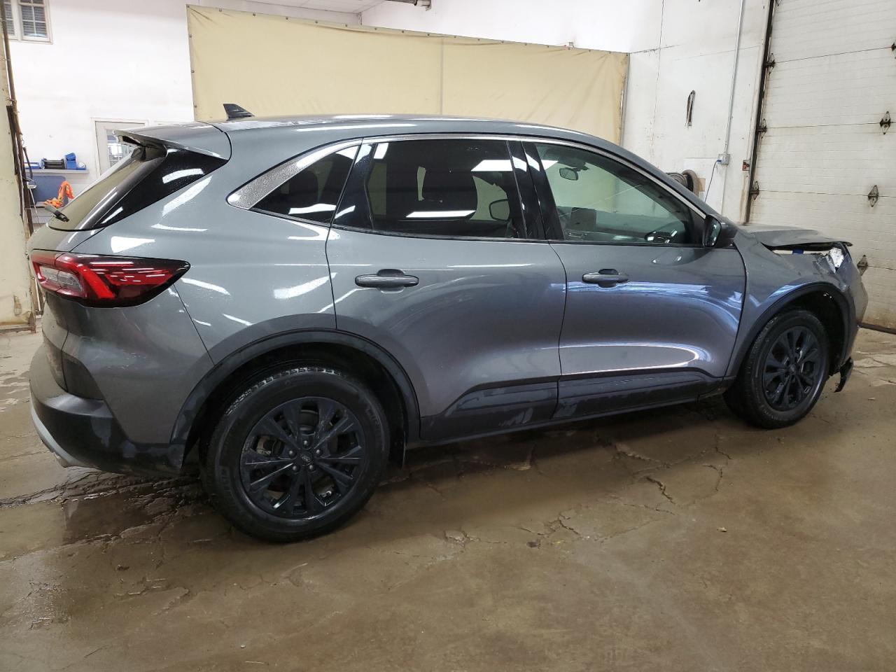 2023 Ford Escape Active - Фото 3