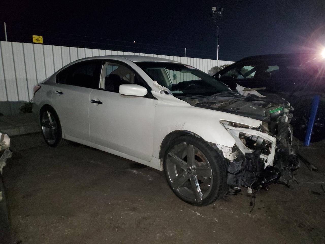 2013 Nissan Altima 2.5 - Фото 4