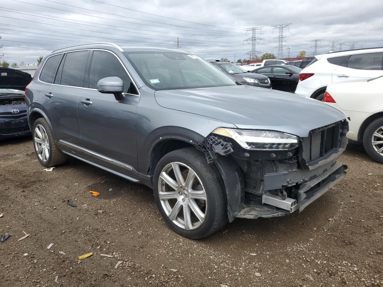 2017 Volvo Xc90 T6 - Image 4