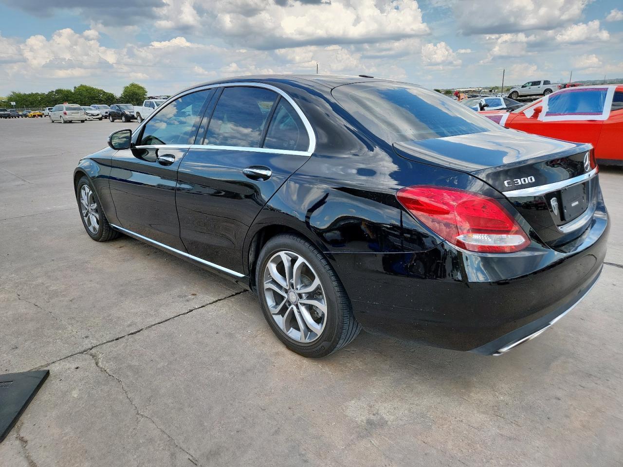 2016 Mercedes-Benz C 300 - Фото 2