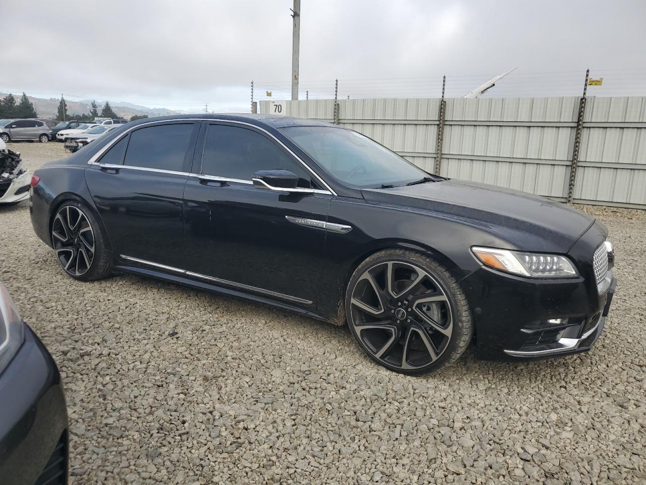 2020 Lincoln Continental Reserve - Фото 4