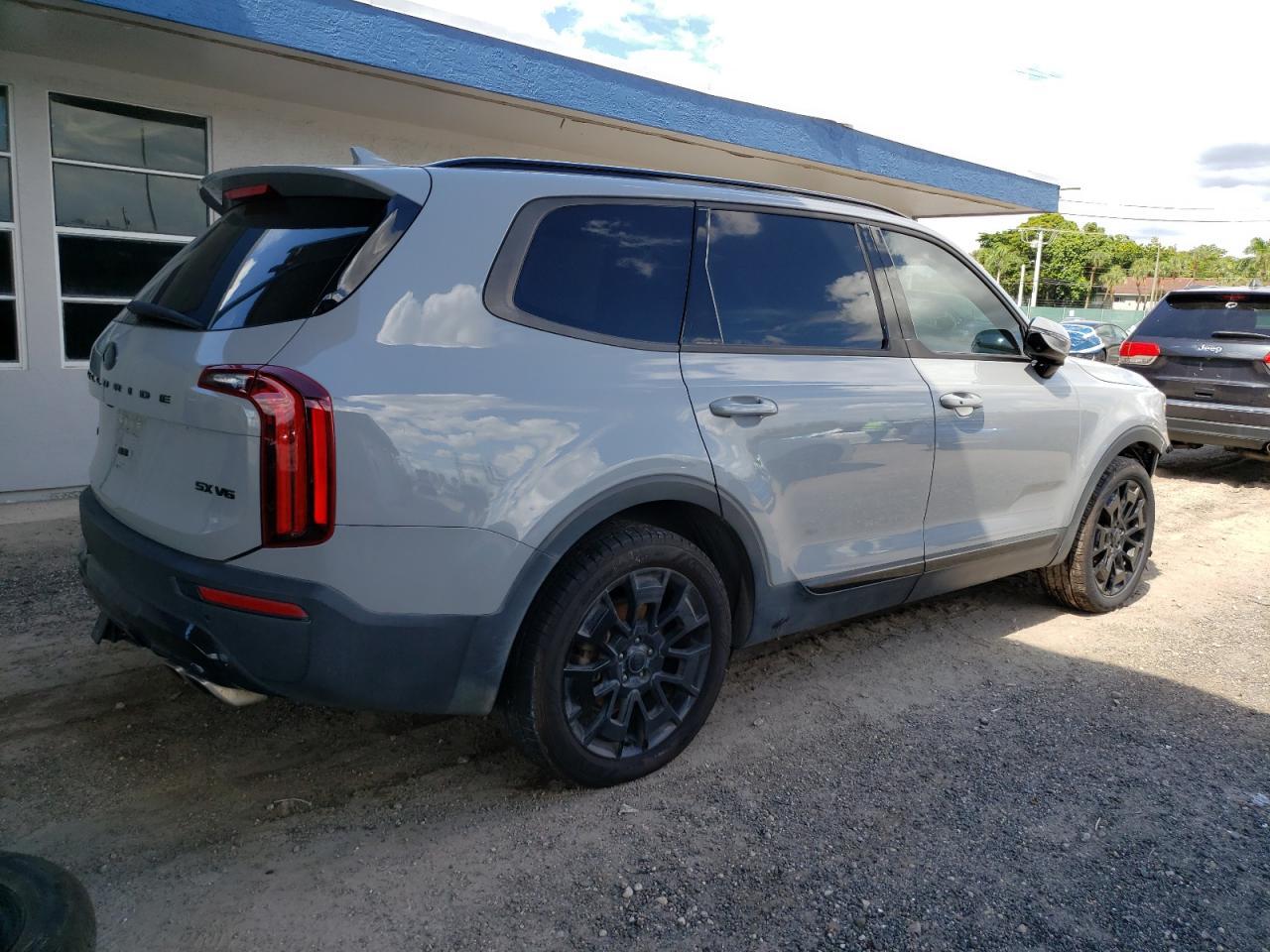 2021 Kia Telluride Sx - Фото 3