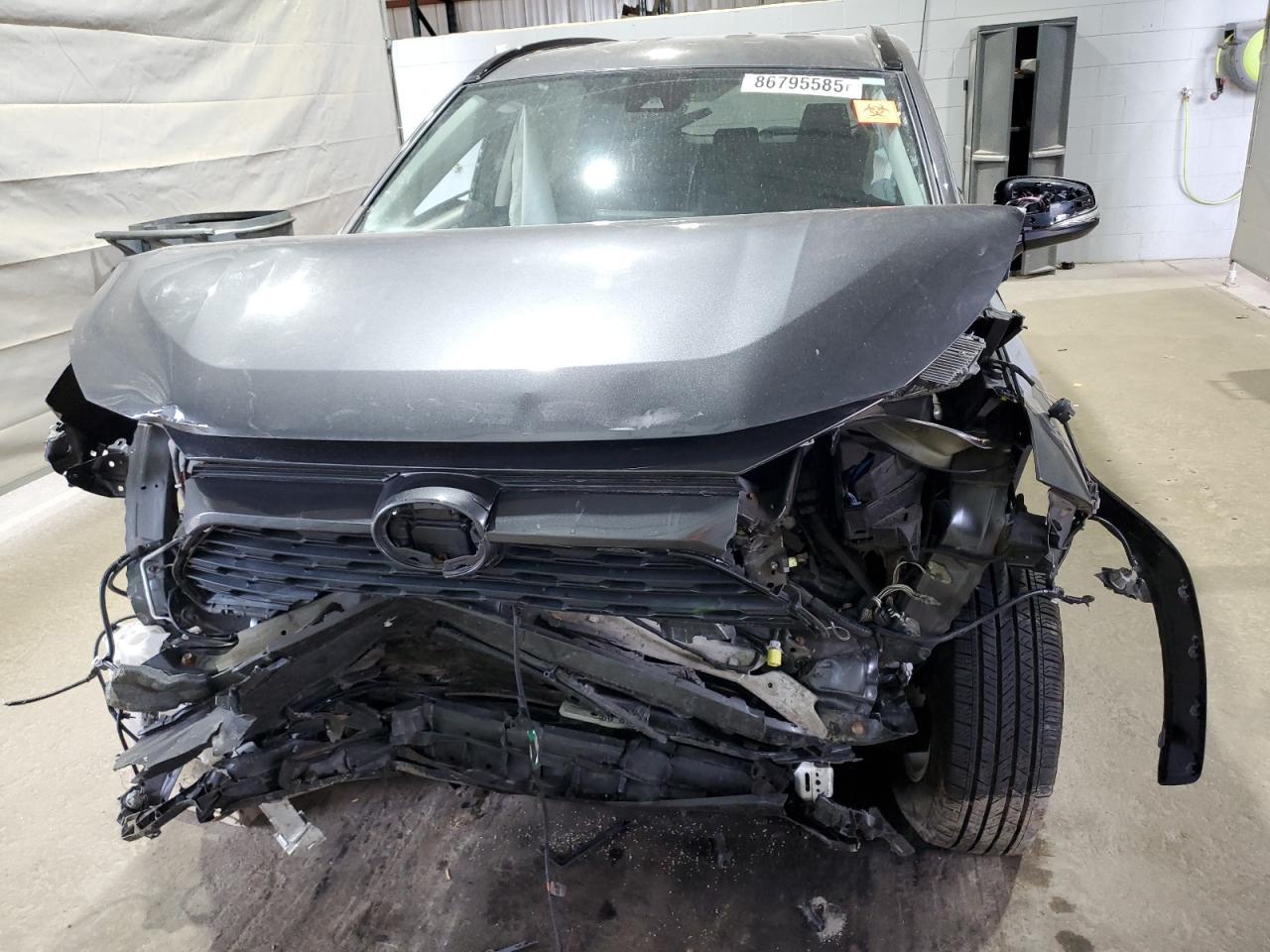 2019 Toyota Rav4 Le - Image 5