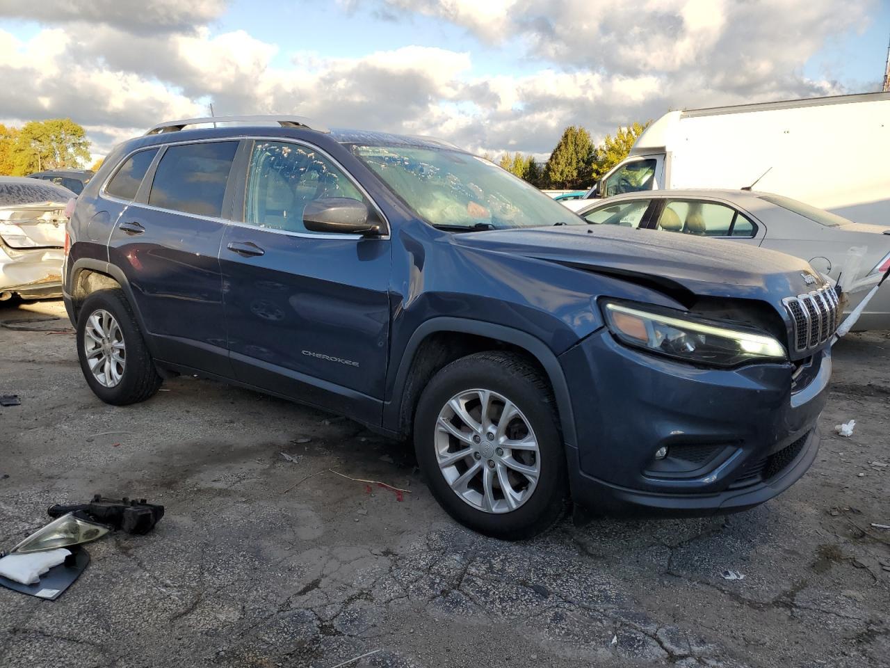 2019 Jeep Cherokee Latitude - Фото 4