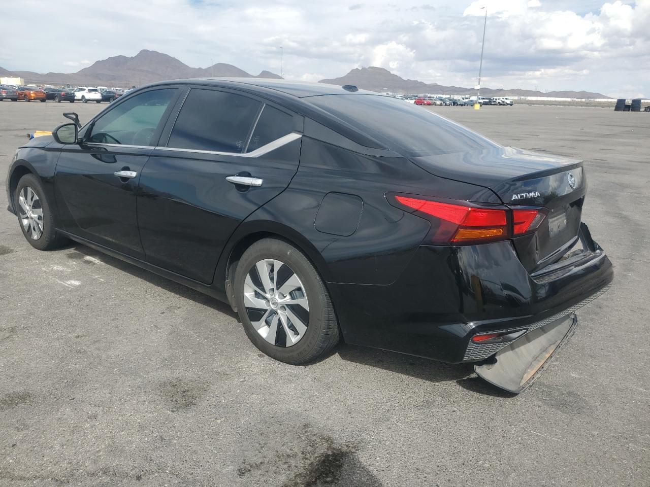 2019 Nissan Altima S - Image 2