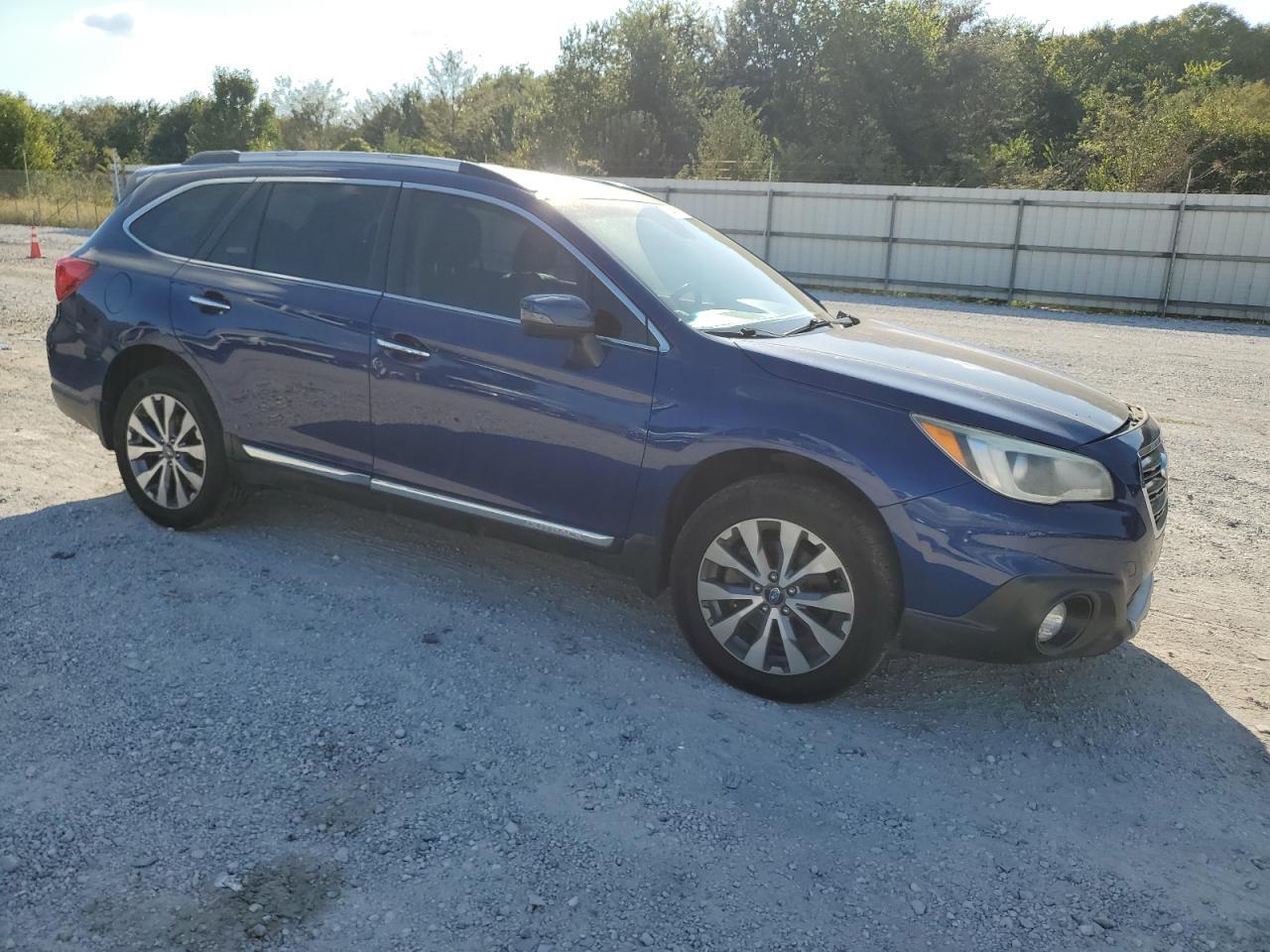2017 Subaru Outback Touring - Image 4