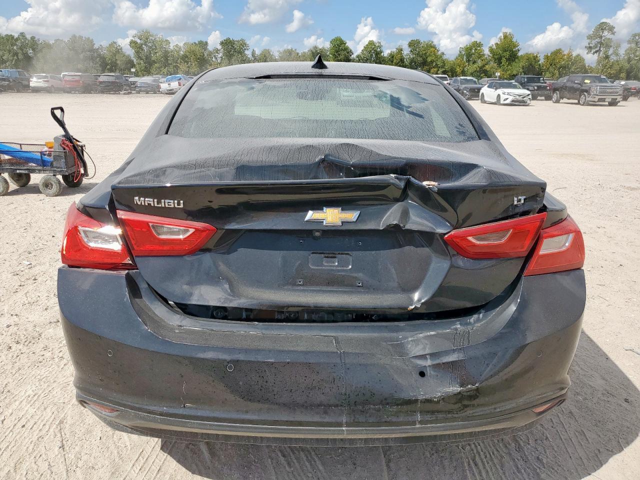 2017 Chevrolet Malibu Lt - Image 6