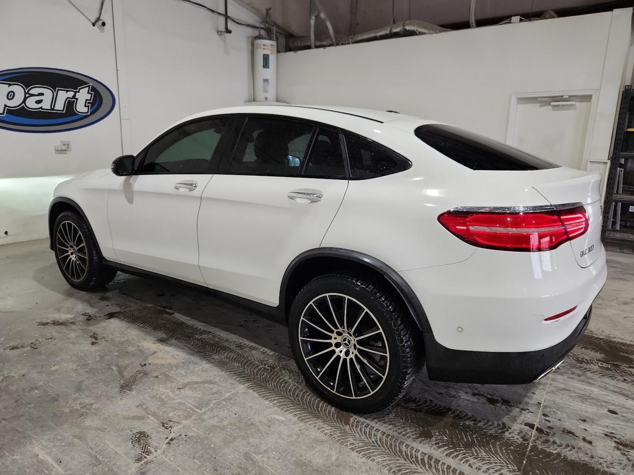 2017 Mercedes-Benz Glc Coupe 300 4Matic - Фото 2