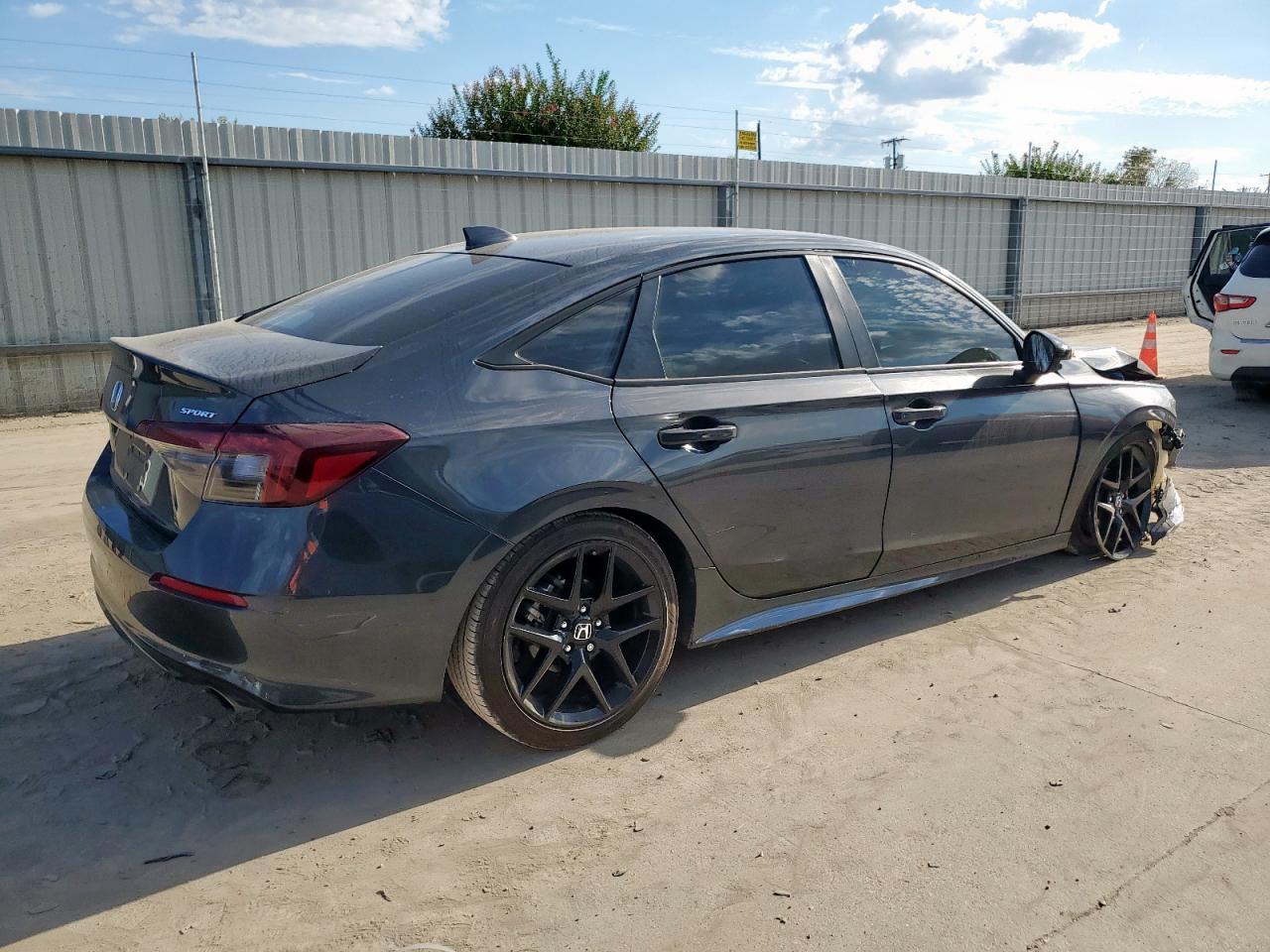 2025 Honda Civic Sport - Фото 3