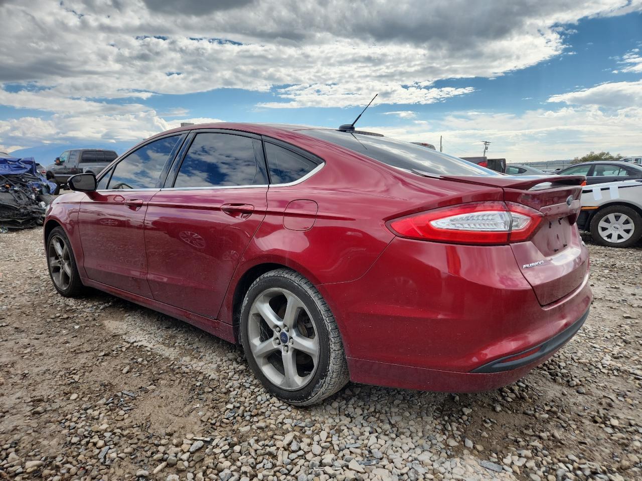 2016 Ford Fusion Se - Фото 2