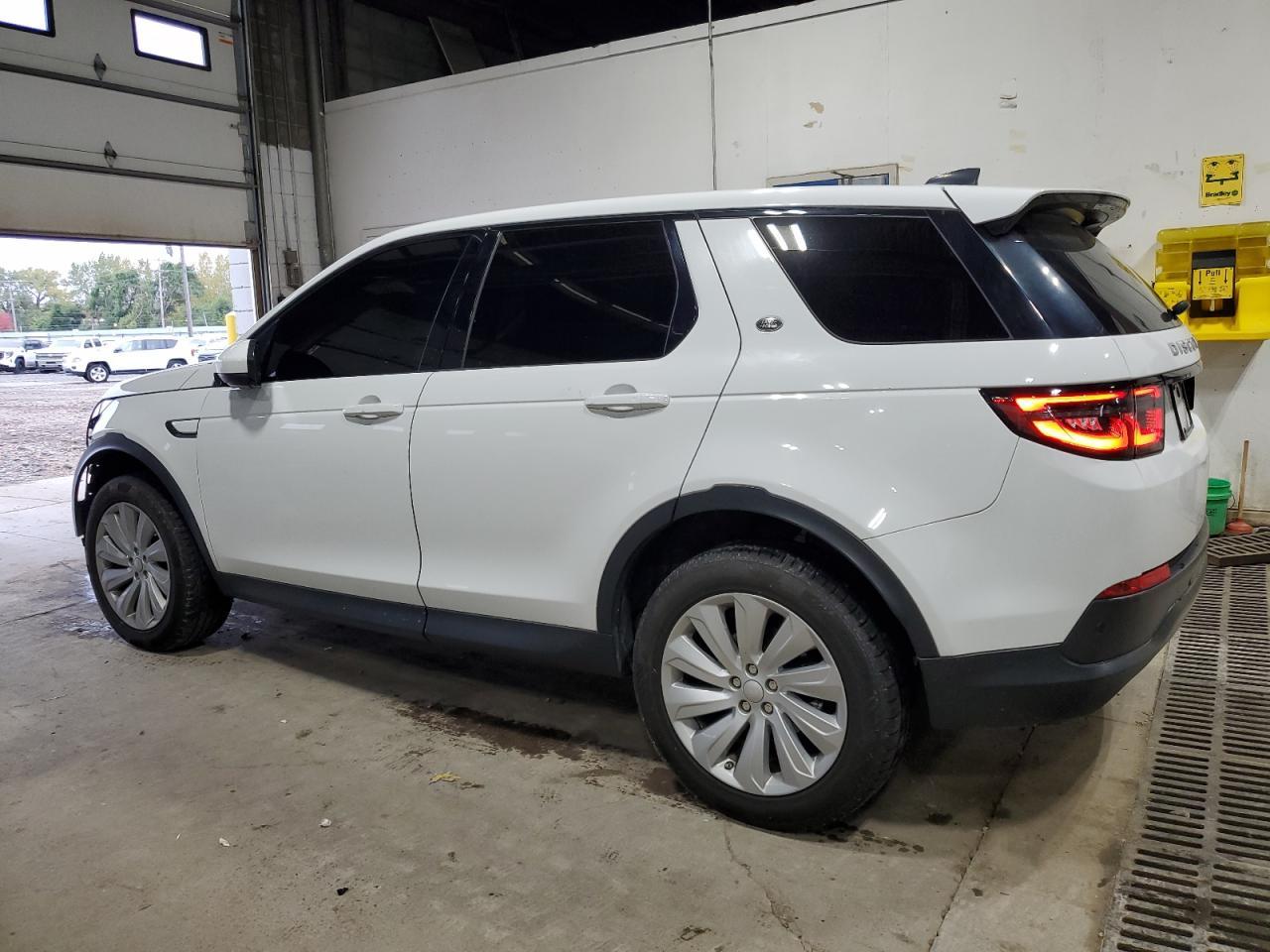 2020 Land Rover Discovery Sport Se - Фото 2