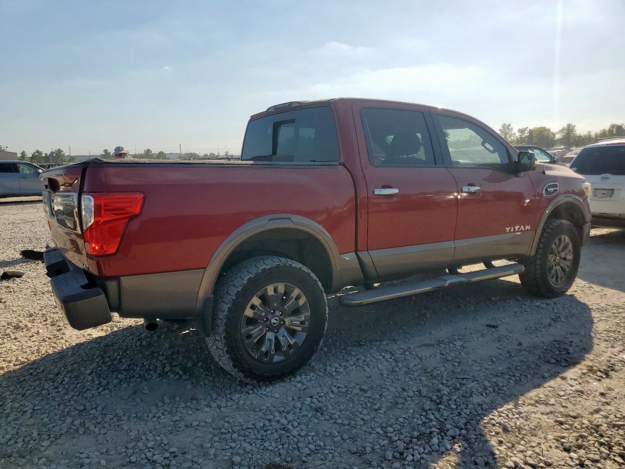 2017 Nissan Titan Sv - Фото 3