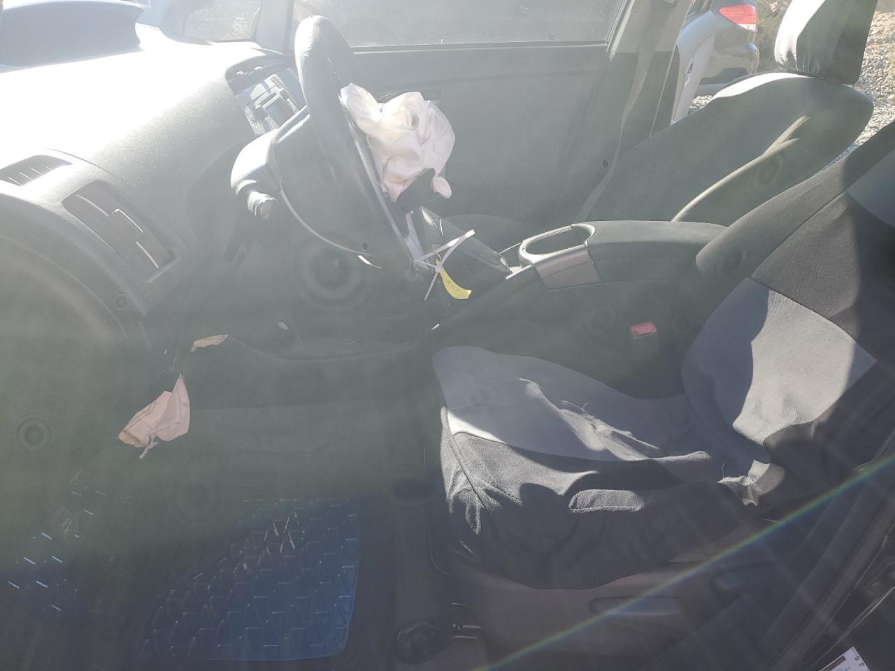 2012 Toyota Prius - Фото 7